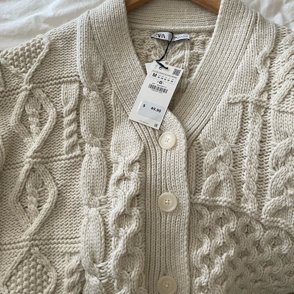 Zara Cream Cable Knit Sweater